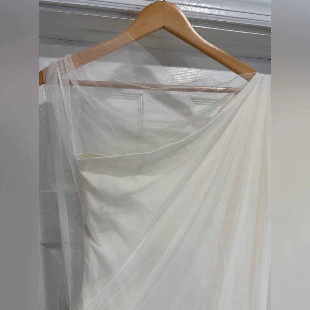 Elegant One Shoulder White Dress - Picture 11 of 16